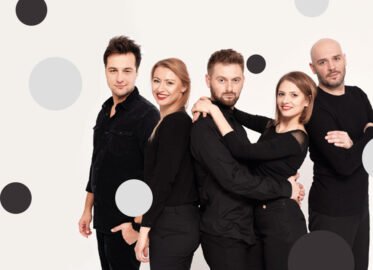 Improwizowana komedia romantyczna - A niech to miłość! | spektakl